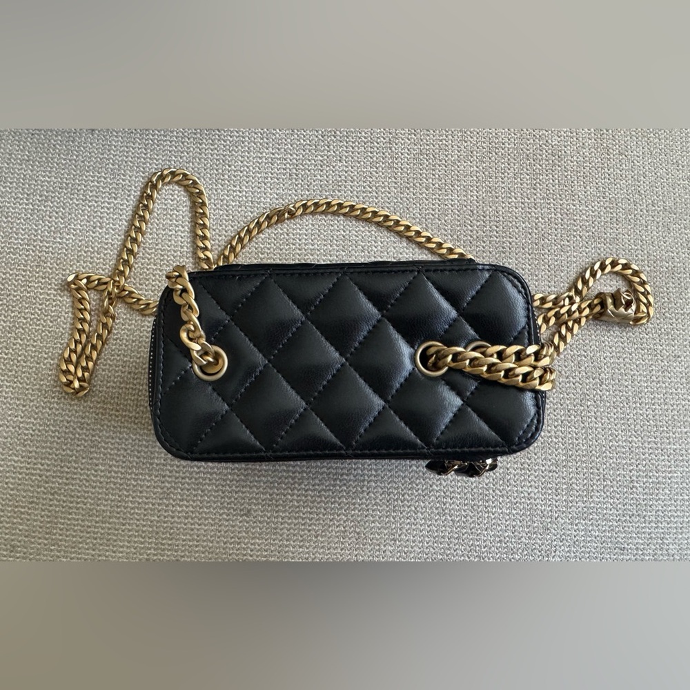 Chanel Black Quilted Vanity Case with Gold Hardware - Picture 3 of 16